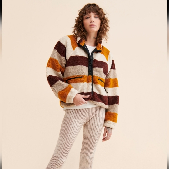 FP Movement By Free People Hit The Slopes Printed Fleece Jacket Size XS - Picture 3 of 8